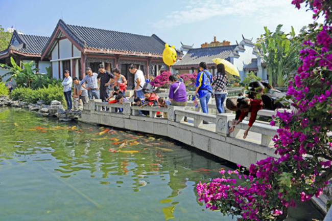 六湖九橋十八景_花港觀魚.png